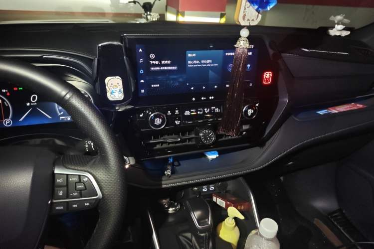 Used Toyota Crown Kluger 2023 2.5L HEV Four-Wheel Drive Prestige Edition Audio And AC Panel