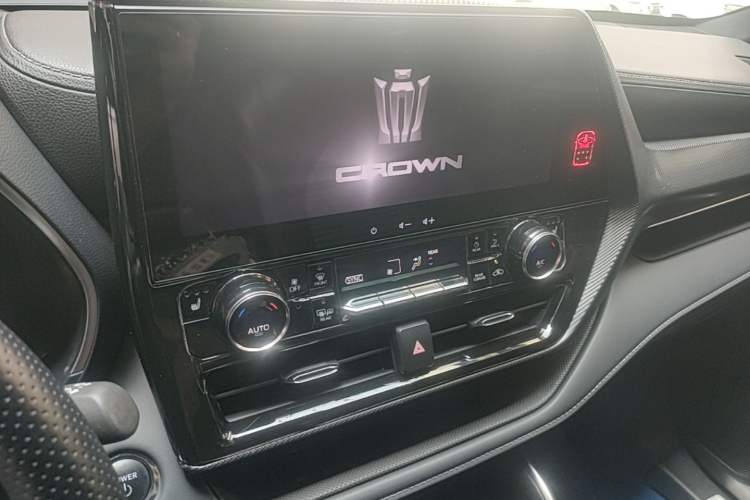 Used Toyota Crown Kluger 2023 2.5L HEV Four-Wheel Drive Prestige Edition Audio And AC Panel