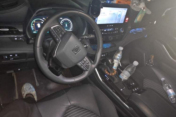 Used Toyota Crown Kluger 2023 2.5L HEV Four-Wheel Drive Prestige Edition Center Console