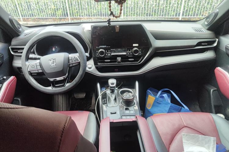 Used Toyota Crown Kluger 2023 2.5L HEV Four-Wheel Drive Flagship Edition Center Console