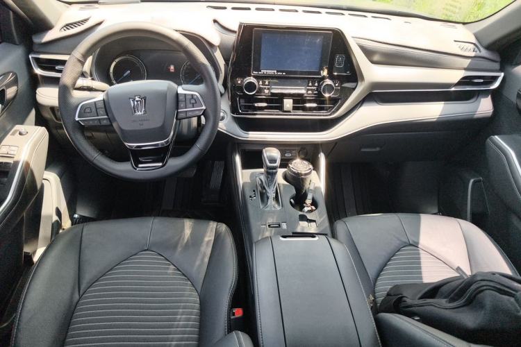 Used Toyota Crown Kluger 2023 2.5L HEV Four-Wheel Drive Luxury Edition Center Console