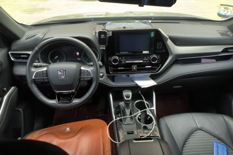 Used Toyota Crown Kluger 2023 2.5L HEV Four-Wheel Drive Luxury Edition Center Console
