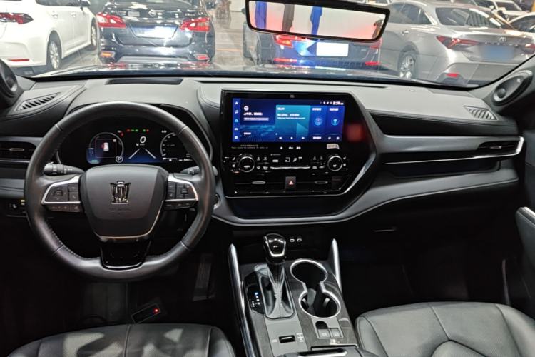 Used Toyota Crown Kluger 2023 2.5L HEV Four-Wheel Drive Flagship Edition Center Console