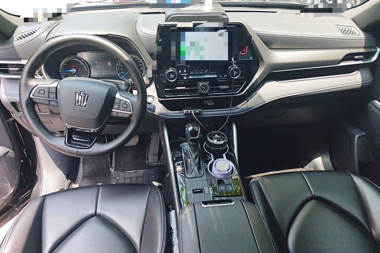 Used Toyota Crown Kluger 2023 2.5L HEV Two-Wheel Drive Entry Version (5 Seats) Center Console