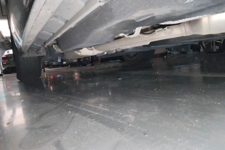 Used Toyota Crown Kluger 2023 2.5L HEV Four-Wheel Drive Elite Edition Chassis Front Right