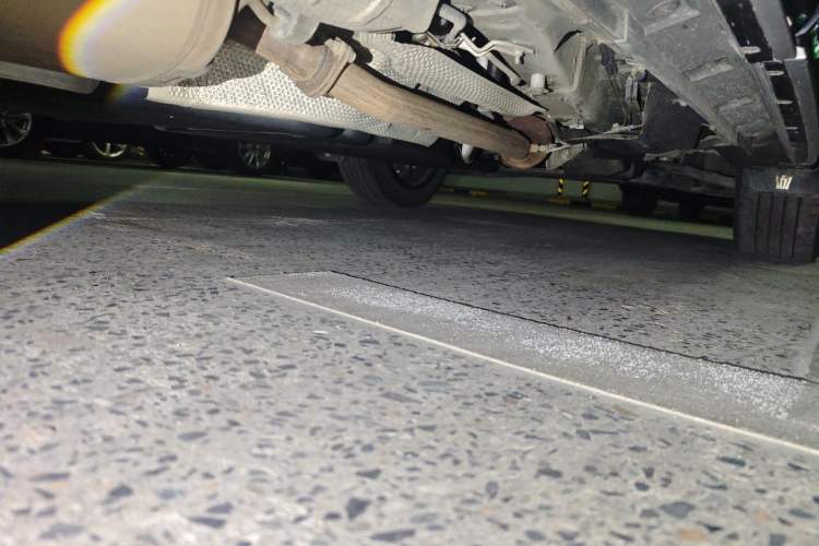 Used Toyota Crown Kluger 2023 2.5L HEV Four-Wheel Drive Flagship Edition Chassis Front Right