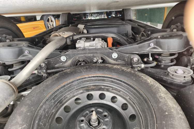Used Toyota Crown Kluger 2023 2.5L HEV Four-Wheel Drive Prestige Edition Chassis Rear