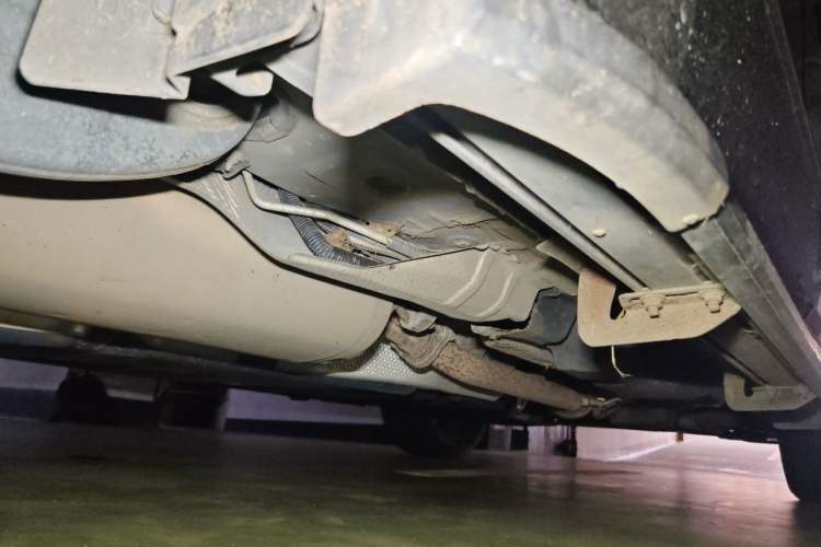 Used Toyota Crown Kluger 2023 2.5L HEV Four-Wheel Drive Luxury Edition Chassis Rear Right