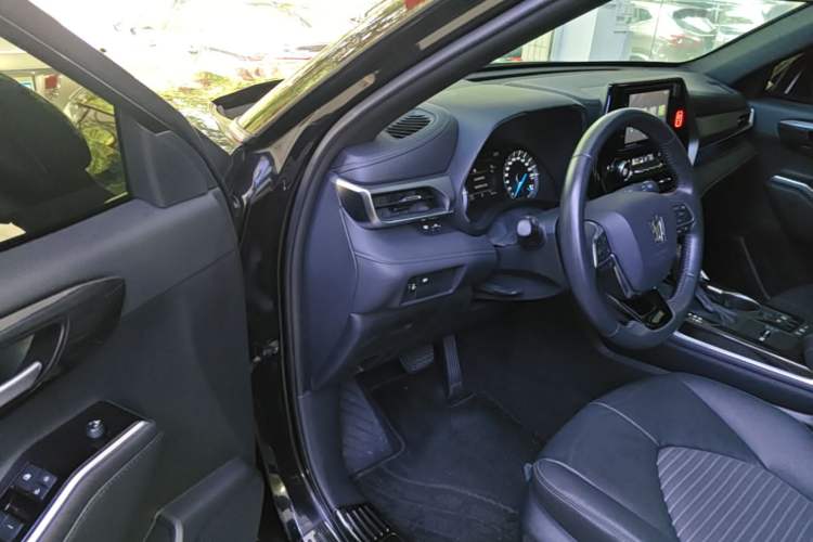 Used Toyota Crown Kluger 2023 2.5L HEV Four-Wheel Drive Luxury Edition Driver Seat