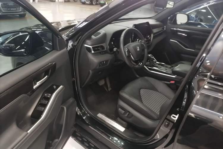 Used Toyota Crown Kluger 2023 2.5L HEV Four-Wheel Drive Luxury Edition Driver Seat