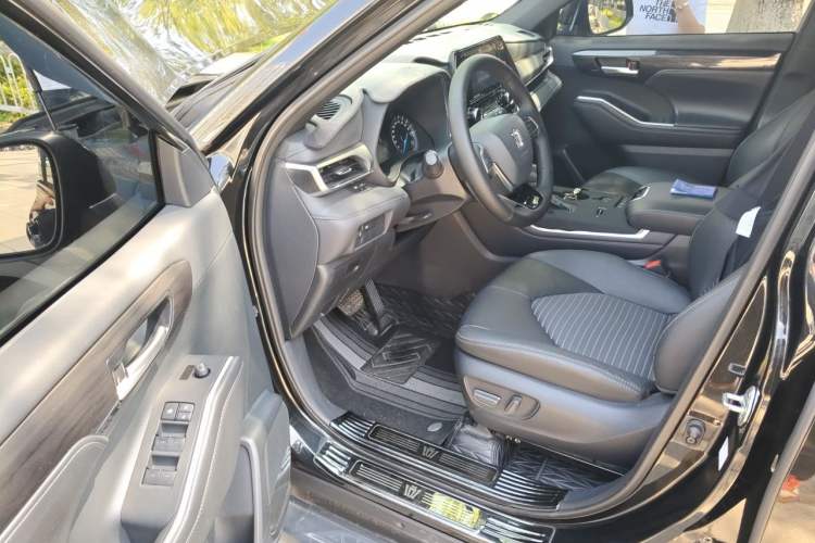 Used Toyota Crown Kluger 2023 2.5L HEV Four-Wheel Drive Luxury Edition Driver Seat