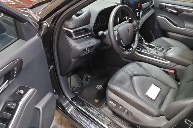 Used Toyota Crown Kluger 2023 2.5L HEV Four-Wheel Drive Flagship Edition Driver Seat