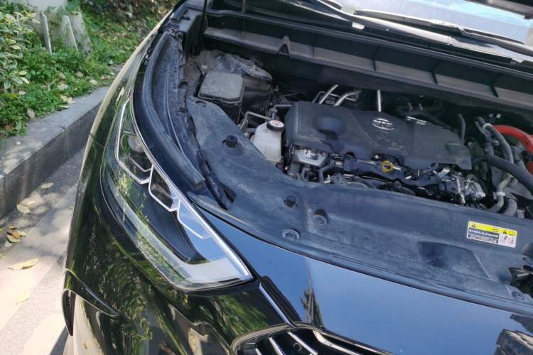 Used Toyota Crown Kluger 2023 2.5L HEV Four-Wheel Drive Prestige Edition Engine Bay Right