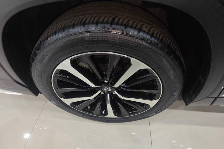 Used Toyota Crown Kluger 2023 2.5L HEV Four-Wheel Drive Prestige Edition Exterior 4