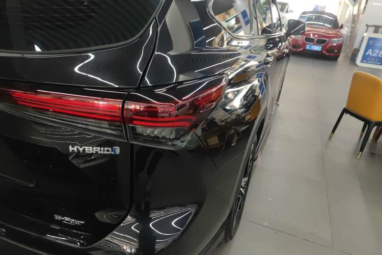 Used Toyota Crown Kluger 2023 2.5L HEV Four-Wheel Drive Luxury Edition Exterior 6