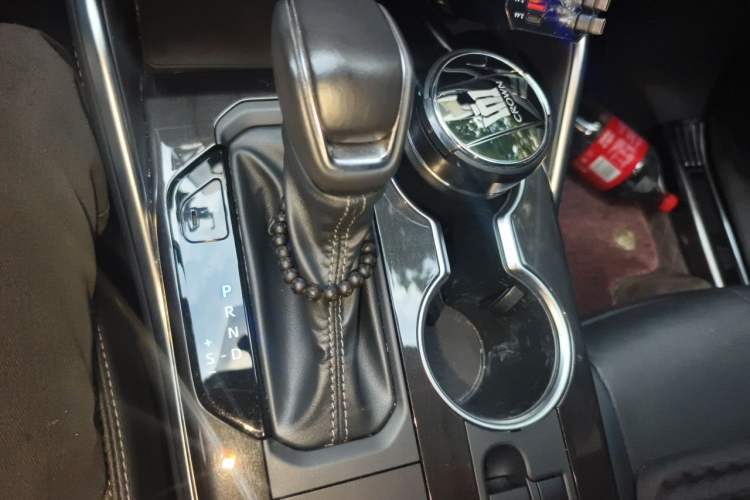 Used Toyota Crown Kluger 2023 2.5L HEV Four-Wheel Drive Luxury Edition Gear Lever