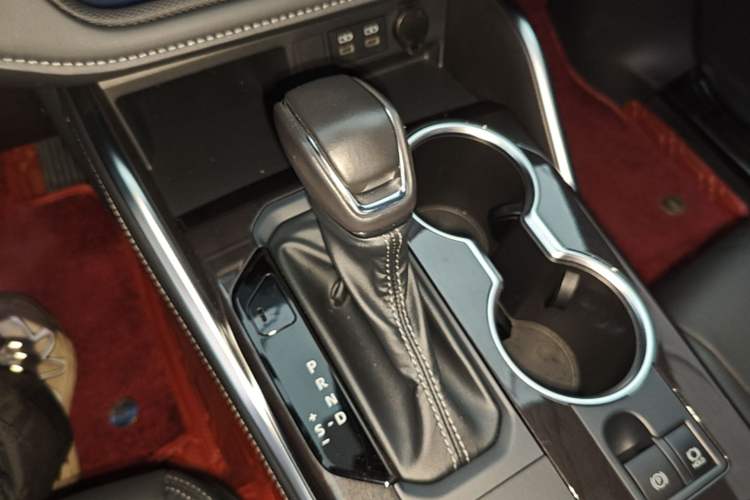 Used Toyota Crown Kluger 2023 2.5L HEV Four-Wheel Drive Luxury Edition Gear Lever