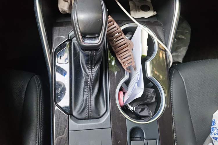 Used Toyota Crown Kluger 2023 2.5L HEV Four-Wheel Drive Flagship Edition Gear Lever