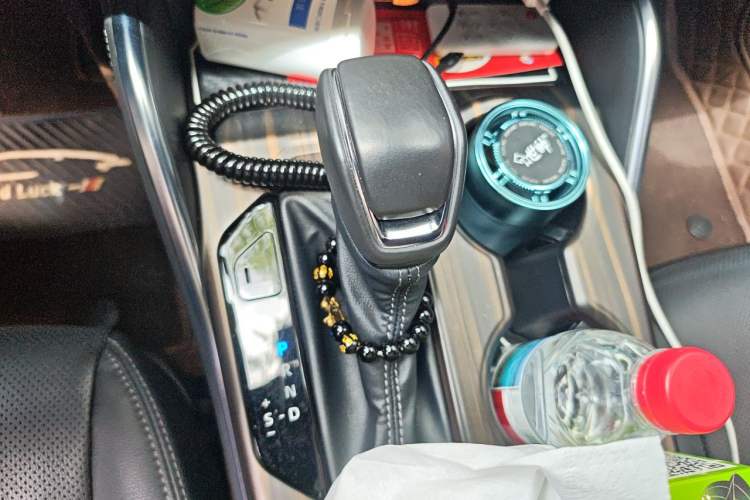 Used Toyota Crown Kluger 2023 2.5L HEV Four-Wheel Drive Flagship Edition Gear Lever