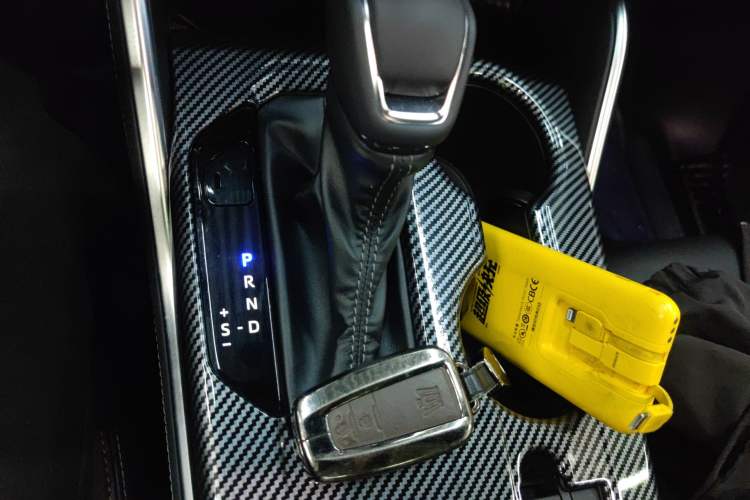 Used Toyota Crown Kluger 2023 2.5L HEV Four-Wheel Drive Luxury Edition Gear Lever