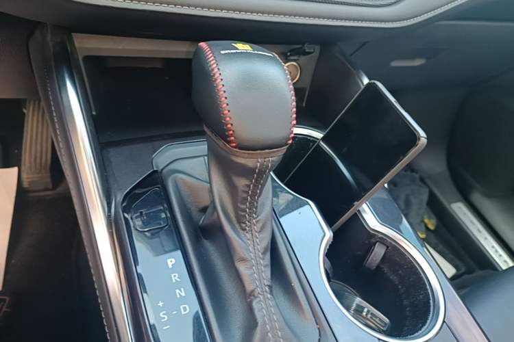 Used Toyota Crown Kluger 2023 2.5L HEV Four-Wheel Drive Luxury Edition Gear Lever
