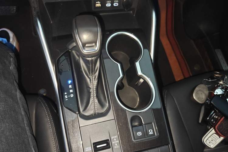 Used Toyota Crown Kluger 2023 2.5L HEV Four-Wheel Drive Prestige Edition Gear Lever