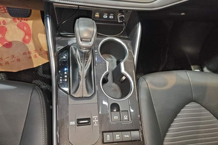 Used Toyota Crown Kluger 2023 2.5L HEV Four-Wheel Drive Prestige Edition Gear Lever