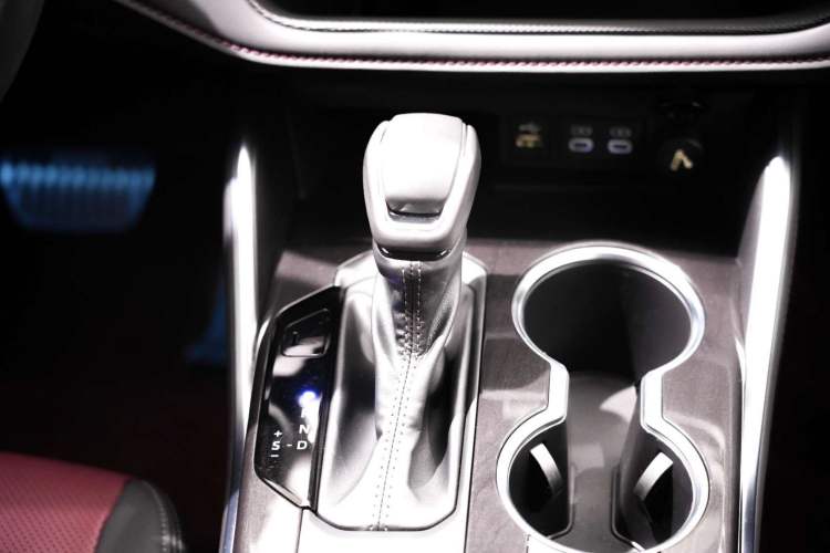Used Toyota Crown Kluger 2023 2.5L HEV Four-Wheel Drive Flagship Edition Gear Lever