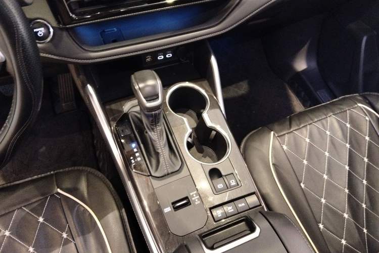 Used Toyota Crown Kluger 2023 2.5L HEV Four-Wheel Drive Prestige Edition Gear Lever
