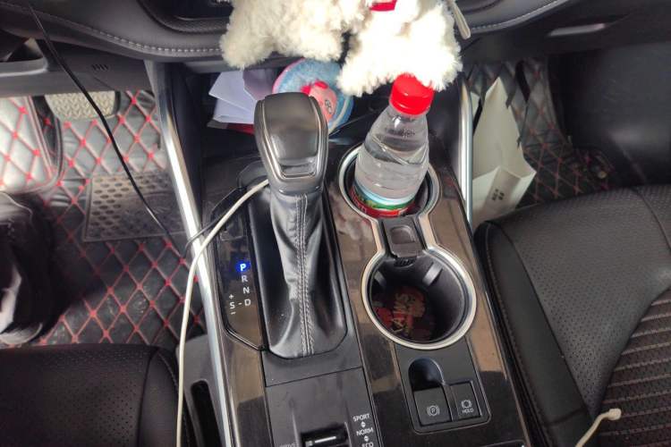 Used Toyota Crown Kluger 2023 2.5L HEV Four-Wheel Drive Prestige Edition Gear Lever