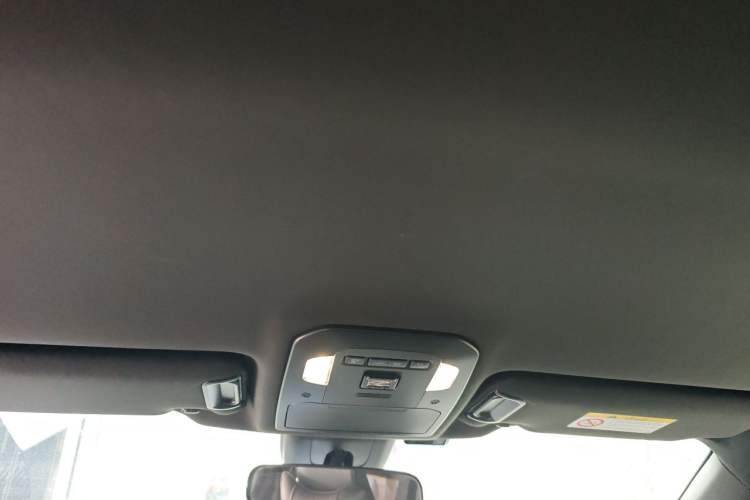 Used Toyota Crown Kluger 2023 2.5L HEV Two-Wheel Drive Entry Version (5 Seats) Headliner