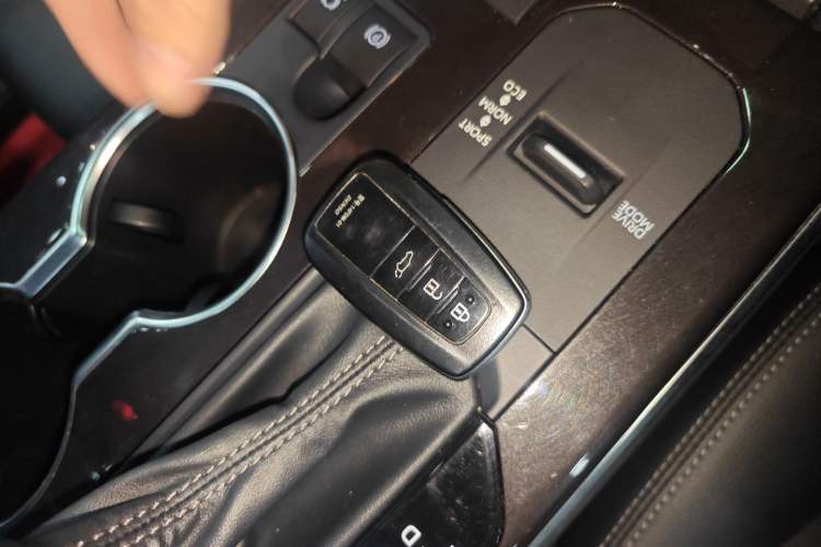 Used Toyota Crown Kluger 2023 2.5L HEV Four-Wheel Drive Prestige Edition Interior 1