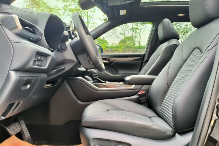 Used Toyota Crown Kluger 2023 2.5L HEV Four-Wheel Drive Prestige Edition Interior 1