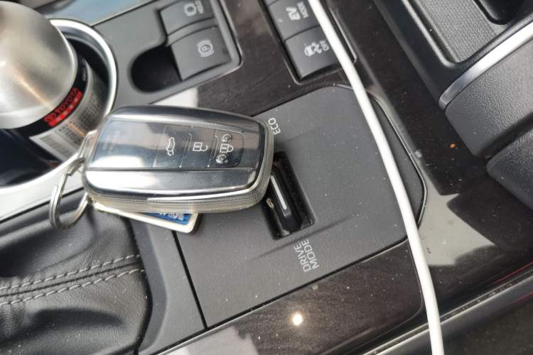 Used Toyota Crown Kluger 2023 2.5L HEV Four-Wheel Drive Prestige Edition Interior 1