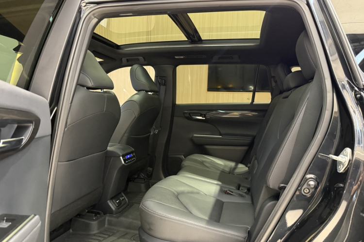 Used Toyota Crown Kluger 2023 2.5L HEV Four-Wheel Drive Flagship Edition Interior 10
