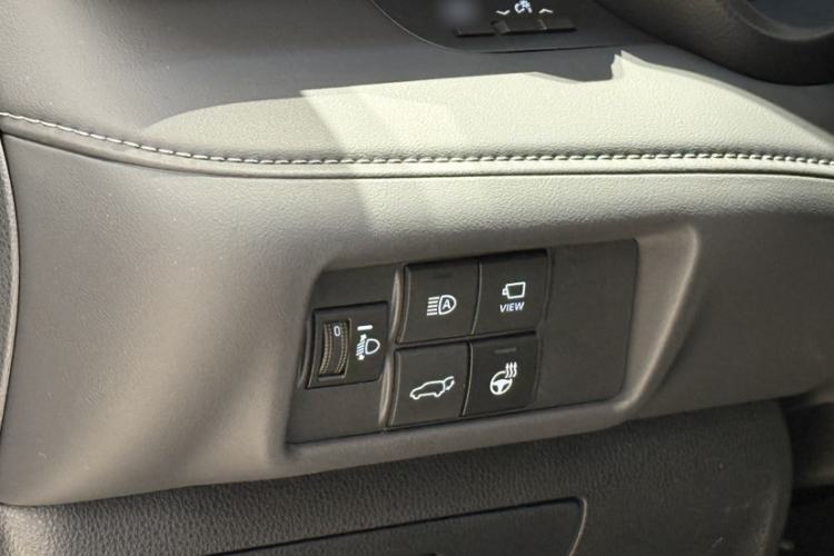 Used Toyota Crown Kluger 2023 2.5L HEV Four-Wheel Drive Flagship Edition Interior 12