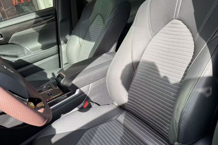 Used Toyota Crown Kluger 2023 2.5L HEV Four-Wheel Drive Prestige Edition Interior 2