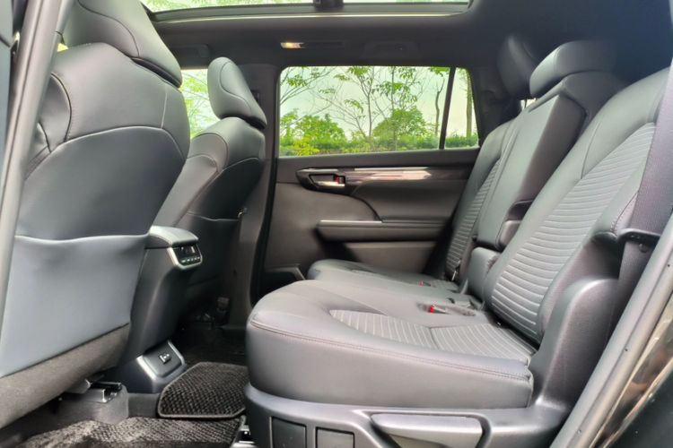 Used Toyota Crown Kluger 2023 2.5L HEV Four-Wheel Drive Prestige Edition Interior 2