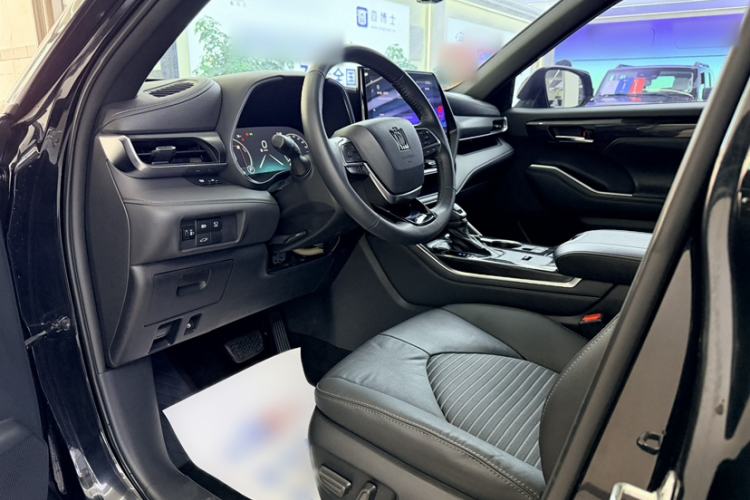Used Toyota Crown Kluger 2023 2.5L HEV Four-Wheel Drive Prestige Edition Interior 2