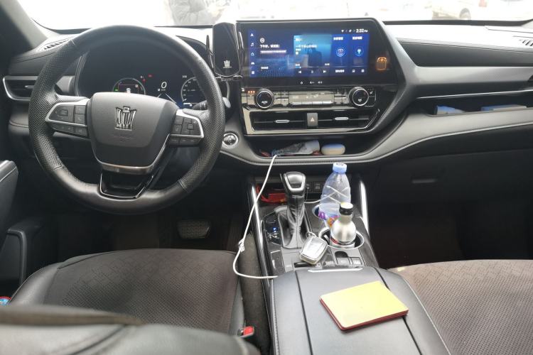 Used Toyota Crown Kluger 2023 2.5L HEV Four-Wheel Drive Prestige Edition Interior 2