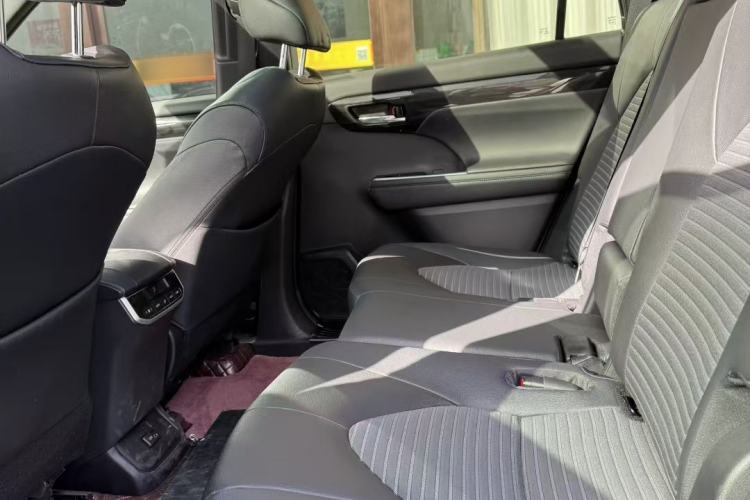 Used Toyota Crown Kluger 2023 2.5L HEV Four-Wheel Drive Prestige Edition Interior 3