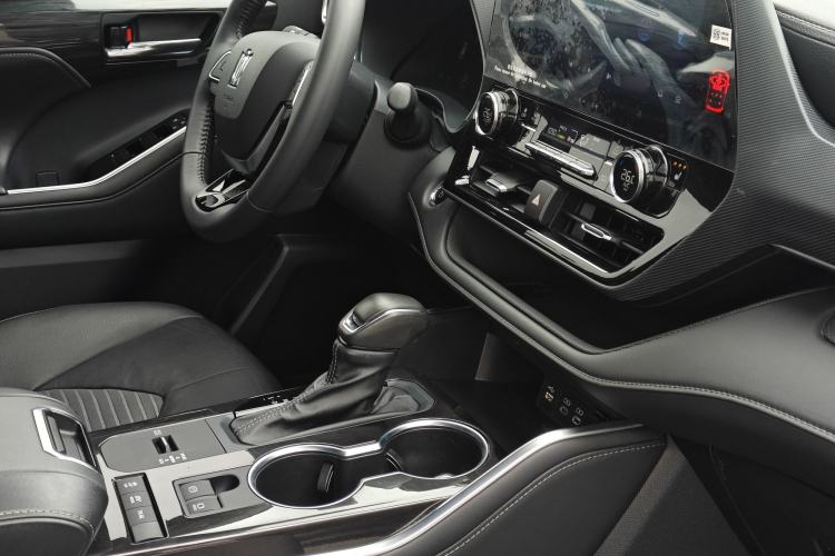 Used Toyota Crown Kluger 2023 2.5L HEV Four-Wheel Drive Prestige Edition Interior 7