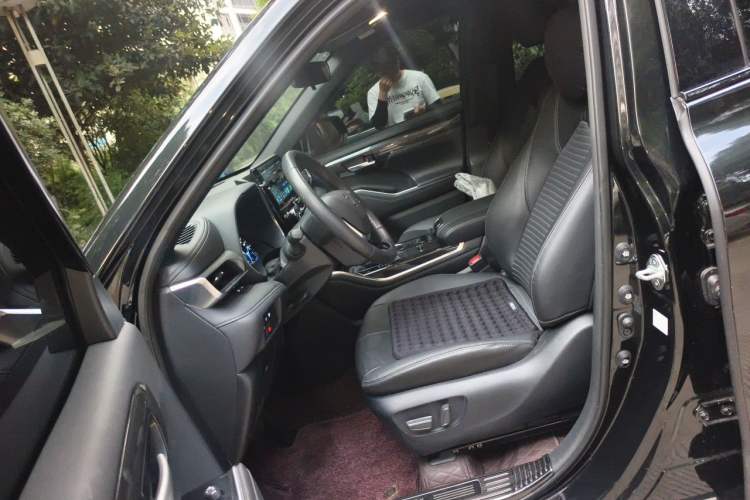 Used Toyota Crown Kluger 2023 2.5L HEV Four-Wheel Drive Luxury Edition Left Front Seat