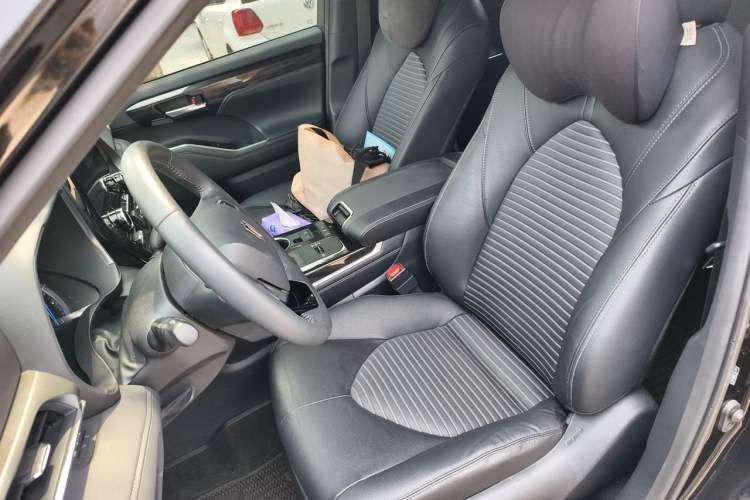 Used Toyota Crown Kluger 2023 2.5L HEV Four-Wheel Drive Luxury Edition Left Front Seat