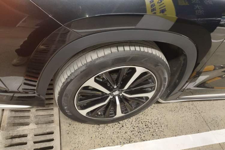 Used Toyota Crown Kluger 2023 2.5L HEV Four-Wheel Drive Prestige Edition Left Front Wheel Hub
