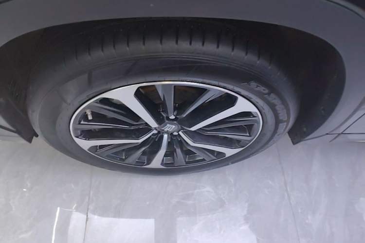 Used Toyota Crown Kluger 2023 2.5L HEV Four-Wheel Drive Prestige Edition Left Front Wheel Hub
