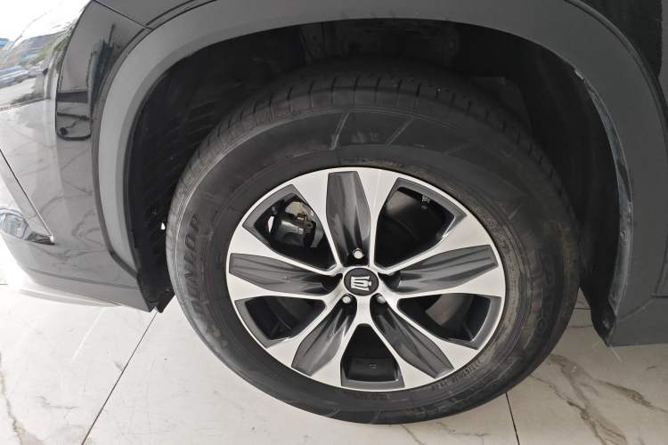 Used Toyota Crown Kluger 2023 2.5L HEV Two-Wheel Drive Entry Version (5 Seats) Left Front Wheel Hub