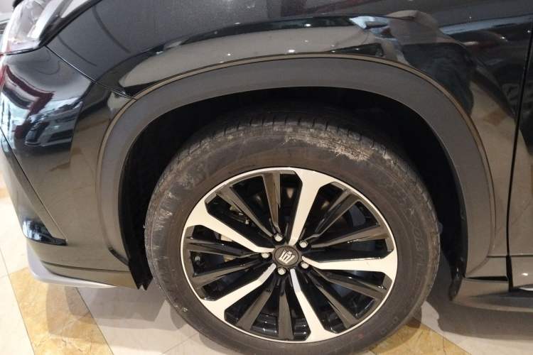 Used Toyota Crown Kluger 2023 2.5L HEV Four-Wheel Drive Prestige Edition Left Front Wheel Hub