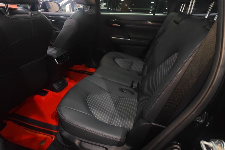 Used Toyota Crown Kluger 2023 2.5L HEV Four-Wheel Drive Prestige Edition Left Rear Seat