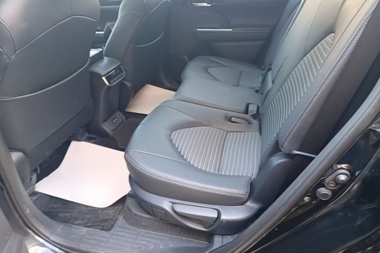 Used Toyota Crown Kluger 2023 2.5L HEV Four-Wheel Drive Luxury Edition Left Rear Seat